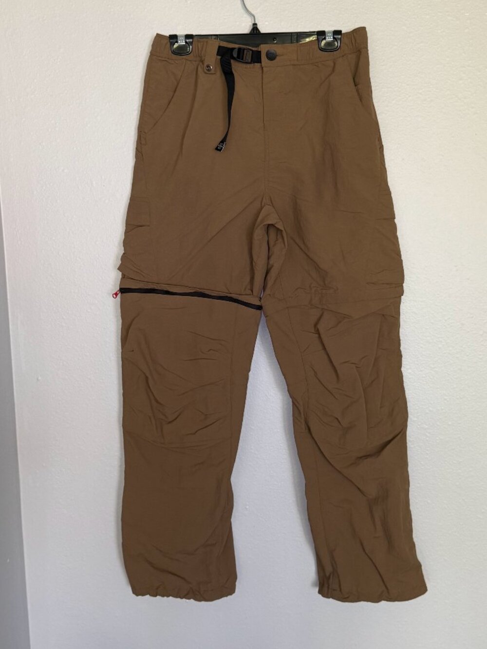 686 Traverse Convertible Zip Off Cargo Pants Mens Small Wide Tapered Nylon Tan